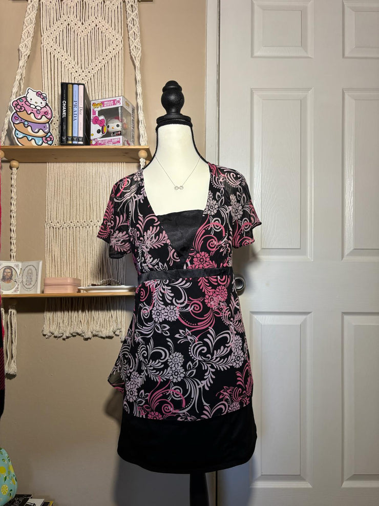 Women’s Vintage Floral Top – Black & Pink with Tie Belt